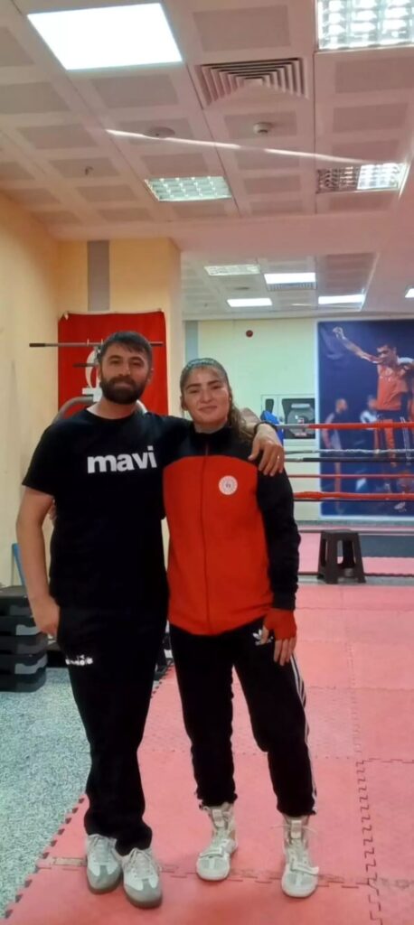 boksor birsen uysal sampiyonaya hazirlaniyor GiQMlNYx