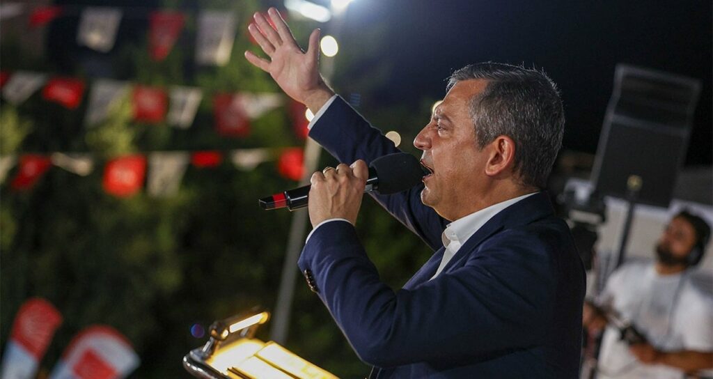 ozgur ozelden bayrampasa cagrisi BLnT1IxI