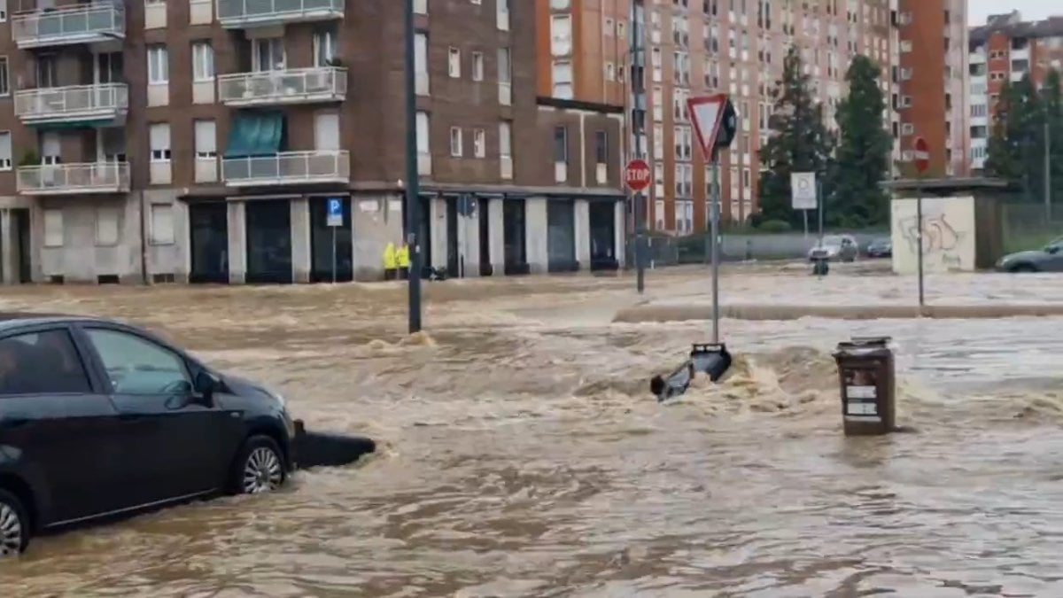 italyada saganak sele neden oldu MOHy5mAw