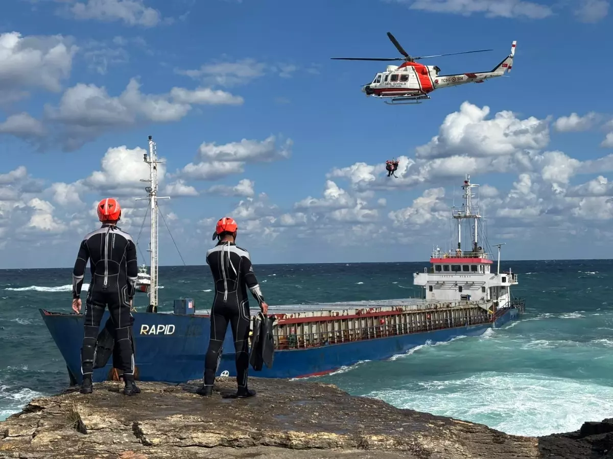 kandirada gemide mahsur kalan 7 murettebat kurtarildi 4I5BjWxR