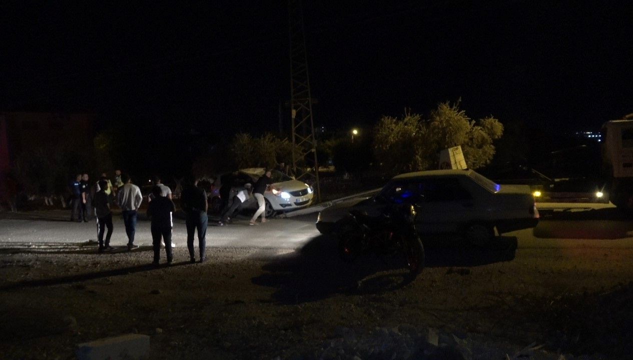 kontrolden cikan arac zeytin tarlasina girdi s5GntCjx