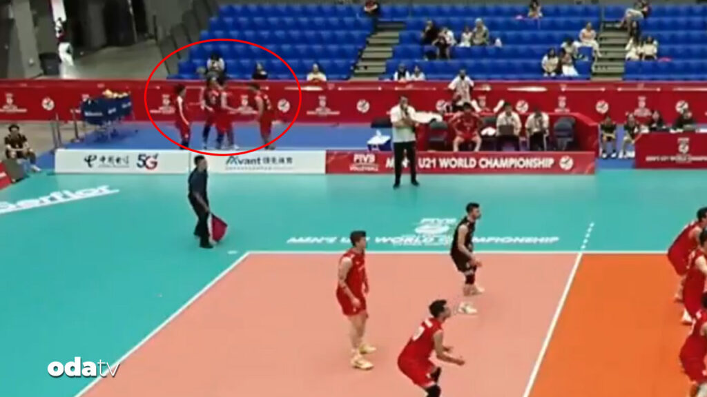 milli voleybolcular birbirine girdi sK8LJgRy