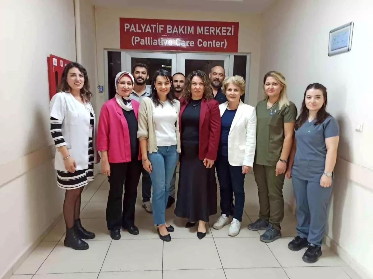 dunya palyatif bakim gununde anlamli ziyaret M6fQ5HOY.jpg