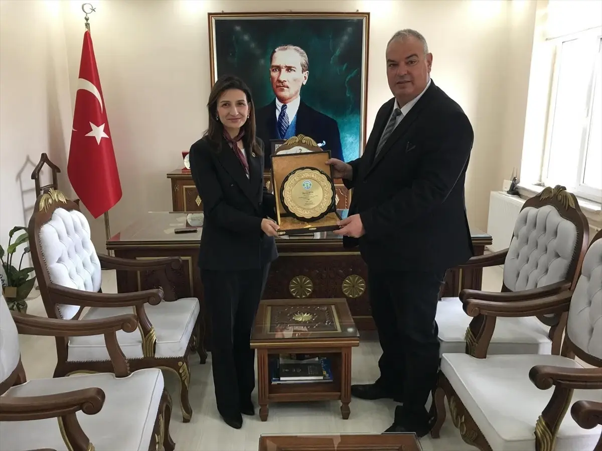 enez belediye baskani gunencten kaymakam ayika ziyaret m43tKCr2.jpg