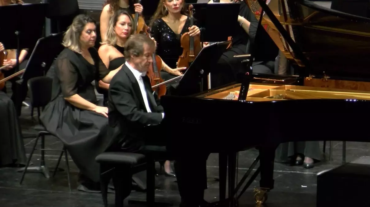 istanbul devlet senfoni orkestrasi 80 yilini coskuyla kutladi OIAjmbMT