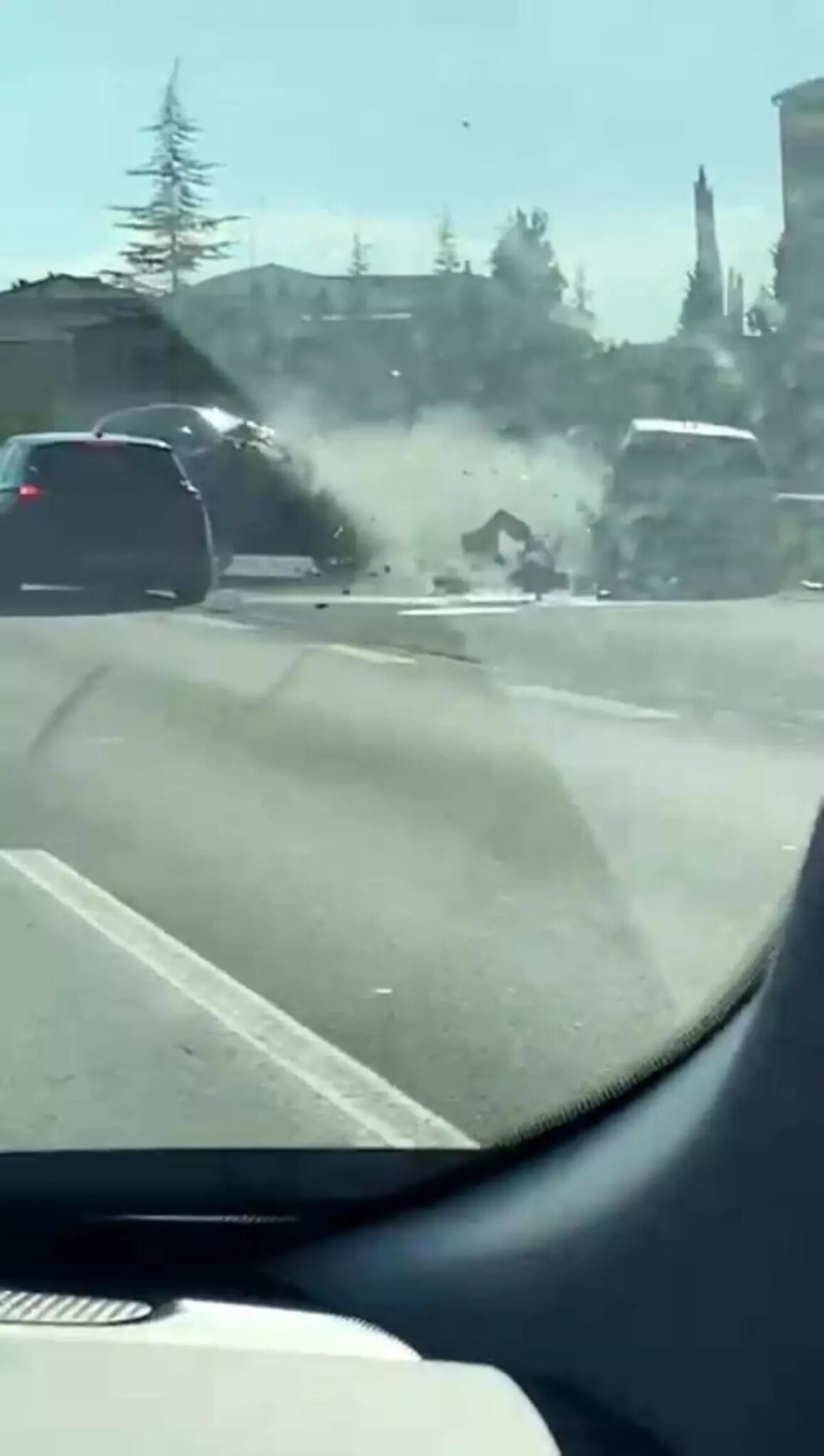 kocaeli tem otoyolunda tehlikeli surus kazasi r1rJT2BS