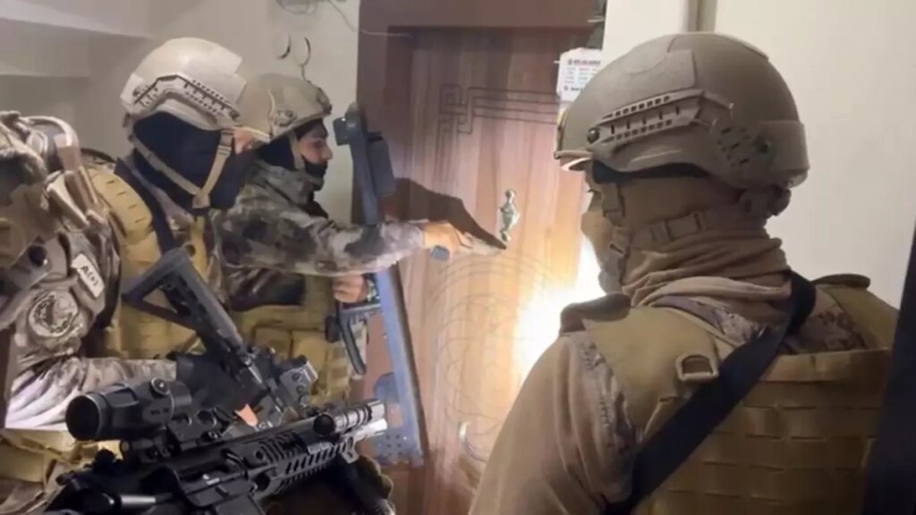 suc orgutune es zamanli operasyon kVGNhSlj.jpg