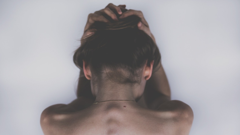 uzmani uyardi uykusuzluk ve alkol kume bas agrilarini tetikleyebilir z3yNItbc.jpg