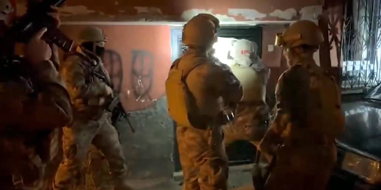 41 ilde dev silah kacakciligi operasyonu binlerce muhimmat ele gecirildi 8vKnO5Qt.jpg