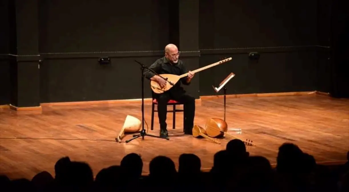 anadolu universitesinde turku konseri sfU9lvyw.jpg