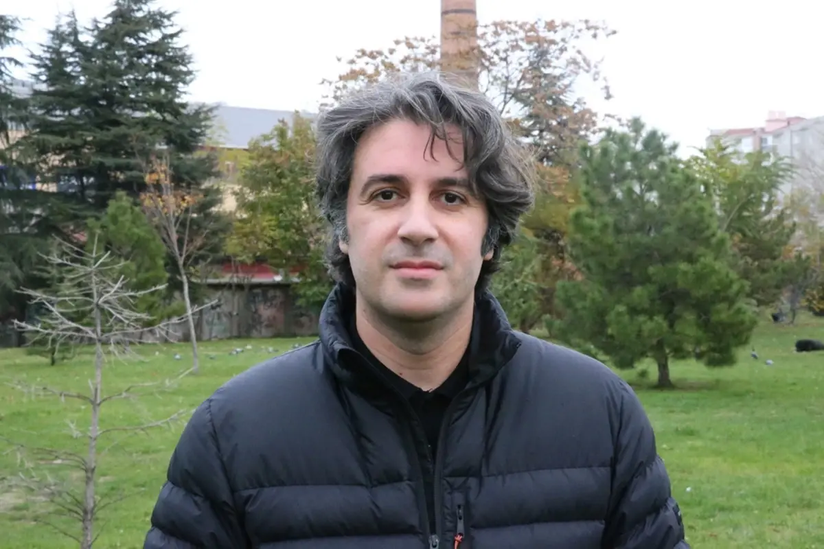 eskisehirli profesorun hesabina bir gecede 23 milyon tl yatirildi lsr7SsBV.jpg