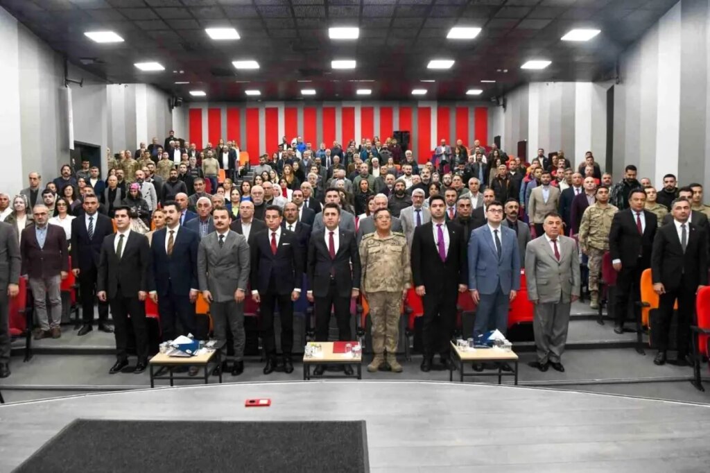 tuncelide yatirim tesvikleri ve girisimcilik destekleri toplantisi duzenlendi eTEwcDm9.jpg