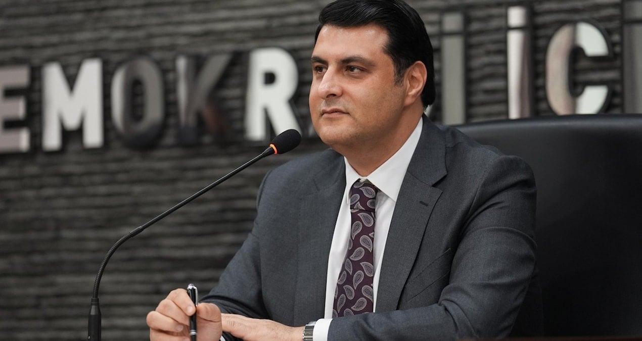 AKP’li başkandan skandal yasak: 5 meclis üyesinin belediyeye girişi yasaklandı